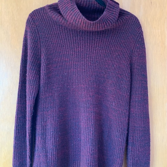 Joe Fresh knit medium turtleneck - Picture 1 of 3